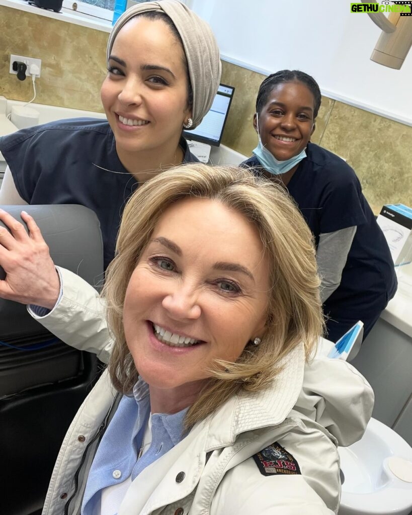 Anthea Turner Instagram - Awwwww!! At the most inopportune moment just before I set out for the Galapagos, where I am now, a piece chipped off my front tooth 🦷 Thank you my lovely friend Dr Safa for seeing me at such short notice and saving the day. I don’t have any veneers but Dr Safa advised me 2 years ago to strengthen up my edges, but like so many of us without thinking I hold my keys in my mouth while pulling shopping bags out of the car, bite packets open and all sorts of other thing not recommended. All fixed now and ready to bite again!! @dr_safa_alnaher_arabic @serene_dental_aesthetics