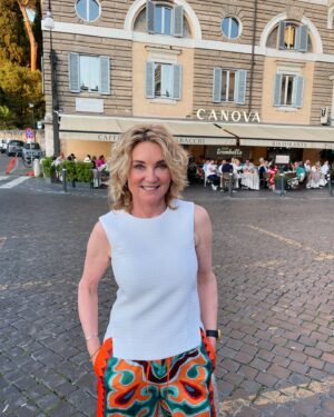 Anthea Turner Instagram - Just a quick few Birthday pictures from Sunny Roma 🥂🎉

Looking at these and others all we seem to have done is eat walk and drink loads of coffee !! 🤣

Will give you our itinerary in another post in case it’s on your list of places to go 

It’s our 3rd time so getting to know it well. 

Thank you Mark 🫶💋