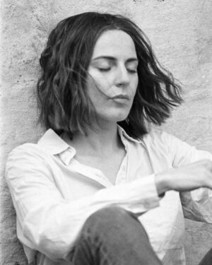 Antje Traue Instagram - #fridaymood @garethhall @grithi