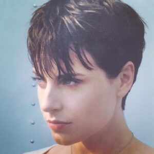 Antje Traue Instagram - #memories of a life changing experience.
Thank‘s to you my friend & one of the greatest make-up artists in the world Victoria Down making me feel liberated and strong #manofsteel #faora #dc #dccomics #dcuniverse #shorthair #bravery #missingher #warnerbros @zacsnyder