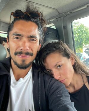 Antonia Giesen Instagram - Ya regresando a casa, luego de muchos días hermosos e intensos en Francia. 
🫂🫀