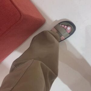 Antonija Blaće Instagram - [ POBJEDNICA ODABRANA-rezultat na storijima]
!! GIVEAWAY ALERT!!!
Prije par dana ste sami birali koje su vam  od tri ponuđena Uggs para sandala najcool i koje želite i odabrali ste zelene. To bi bio i moj prvi izbor tako da - na istoj smo valnoj 😎❤️
E sad - kako ih osvojiti? Ništa lakše - u komentar napiši broj cipela koji nosiš, a izvlačit ćemo random. Tagiraj frendicu pa da i ona zaigra. 
Zaprati i @karlastores naravno to nije uvjet, al bi bilo baš lijepo pošto  nam Karla uvijek omogući latest trend za giveaway. Love you @karlastores ❤️ ajd, možete i lajkat post. 
Igramo se do četvrtka u podne tako da možete svoj par prošetati po gradu već idući vikend ❤️ #shoes #sandals #uggs #karlastore #giveaway #ootd