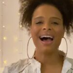 Antonique Smith Instagram - In this crazy time, here's a little something to warm your heart. 🌞❤️ Been feeling down since losing my friend Alan Merrill to the virus on Sunday. 😔 I needed this song myself. 🙏🏾Sending you love and encouragement. ❤️💪🏾 🙌🏾 #StayInside #QuarantineTunes #Hope #love #faith #Brighterdays #grateful #stayinghome #stayingpositive #be #BeEncouraged #thebeatles #kellypricesongsthatinspirechallenge