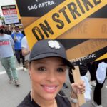 Antonique Smith Instagram - Yesterday was much needed for my spirit. Marching and rallying alongside my fellow actors in solidarity with the writers was really beautiful and inspiring. And I'll have this same feeling Sunday at the NYC Climate March! The foundational issue in both fights is corporate greed. 💔 We will fight till we win. ✊🏾❤️ #SagAftraStrong #SagAftraStrike #Power2Performers #PowerToThePeople