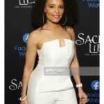Antonique Smith Instagram - #AboutAWeekAgo Have you checked out my new show @SacredLies??? 😍 It's an AMAZING @Blumhouse mystery on @facebookwatch! ❤️ It's an anthology. We're in Season 2. Episodes 1-4 are out now!! Link in my bio!! 👆🏾BINGE, share and come back next Thursday for episode 5. There's 10 episodes and you don't wanna miss a thing!! You can cast it to your TV!! 🙌🏾 Had fun with my amazing cast starring @juliettelewis, @ryankwanten & @thejordanalexander, our genius creator @raelletucker and the wonderful folks at Blumhouse & Facebook. Can't tell you about my character cause I'm a spoiler. 🤐 TUNE IN & ENJOY!! 😘 👚 @engiestyle @blackhalo