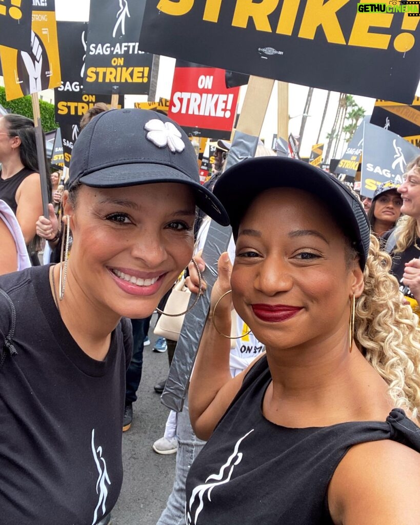 Antonique Smith Instagram - Yesterday was much needed for my spirit. Marching and rallying alongside my fellow actors in solidarity with the writers was really beautiful and inspiring. And I'll have this same feeling Sunday at the NYC Climate March! The foundational issue in both fights is corporate greed. 💔 We will fight till we win. ✊🏾❤️ #SagAftraStrong #SagAftraStrike #Power2Performers #PowerToThePeople