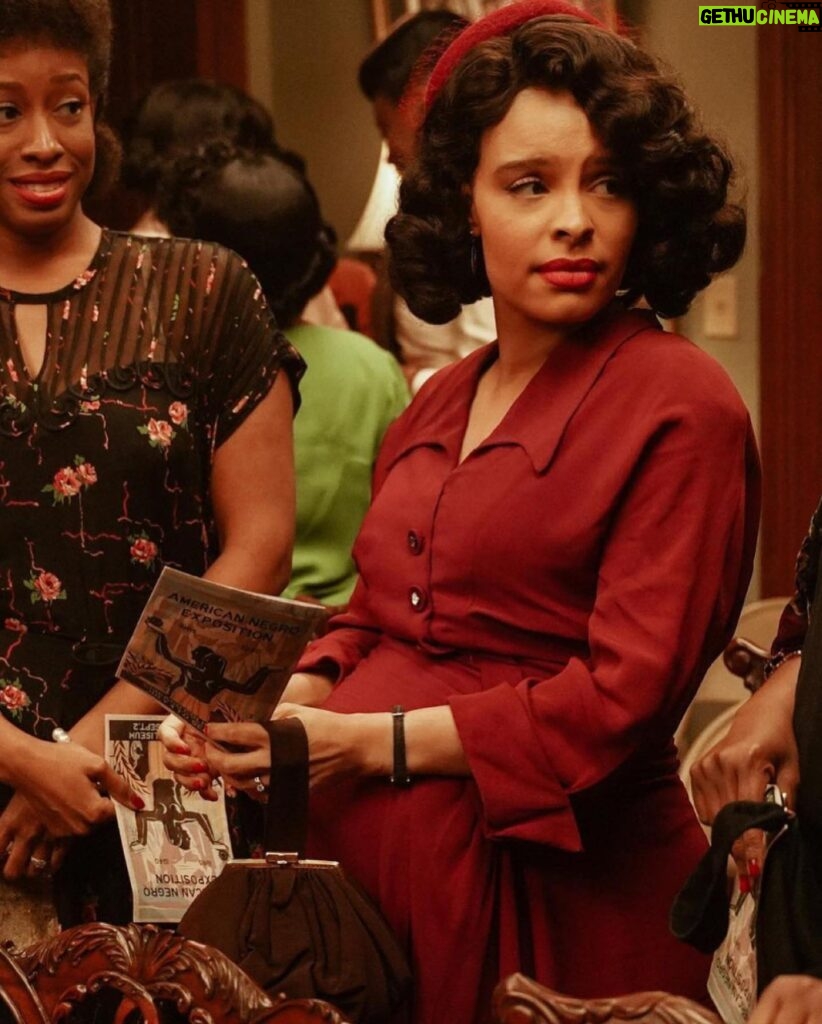 Antonique Smith Instagram - TONIGHT, meet Aretha's mother, Barbara Franklin!!! 😍 Y'all ready???? Naw, y'all not ready! ☺️❤️ 9pm EST/ 6pm PST on @NatGeoTV (and @hulu the next day) Can't wait to hear what you think!! 😘 #GeniusAretha @natgeogenius #BarbaraFranklin