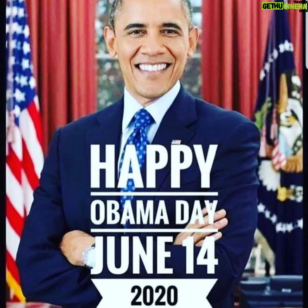 Antonique Smith Instagram - My President can sang!!! 🙌🏾🖤 Happy #ObamaDay!!! #AllBirthdaysMatter #bestpresidentever