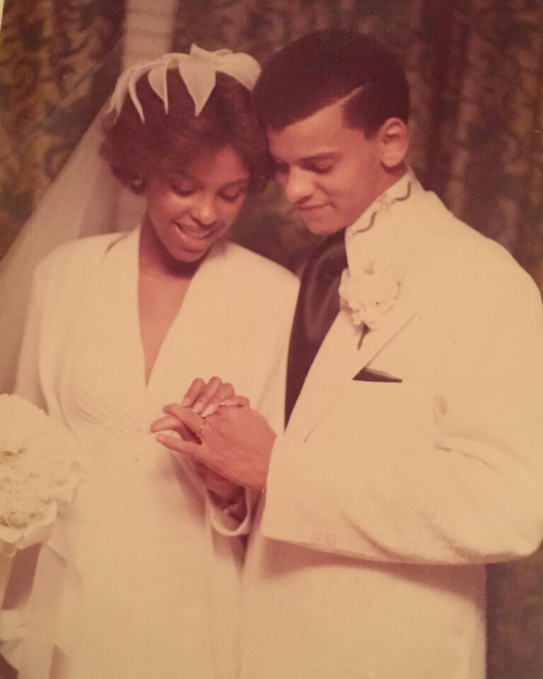 Antonique Smith Instagram - Happy 48th Anniversary to my amazing parents!!!!!!!!!! Love y'all so much!!! ❤️❤️