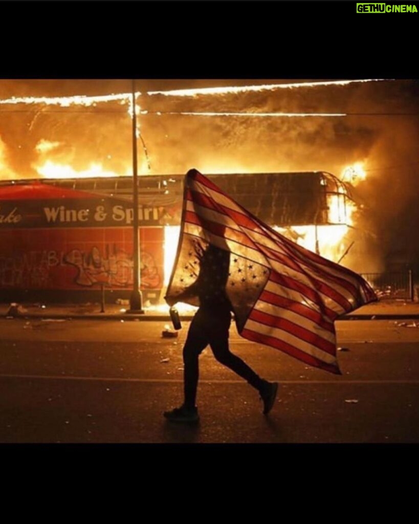 Antonique Smith Instagram - In a rage, full of sadness but somewhat hopeful. 🤬💔🙏🏾 BLACK LIVES MATTER!!!!! #NoJusticeNoPeace #GeorgeFloyd and too many others. 💔🤬 #StopKillingUs