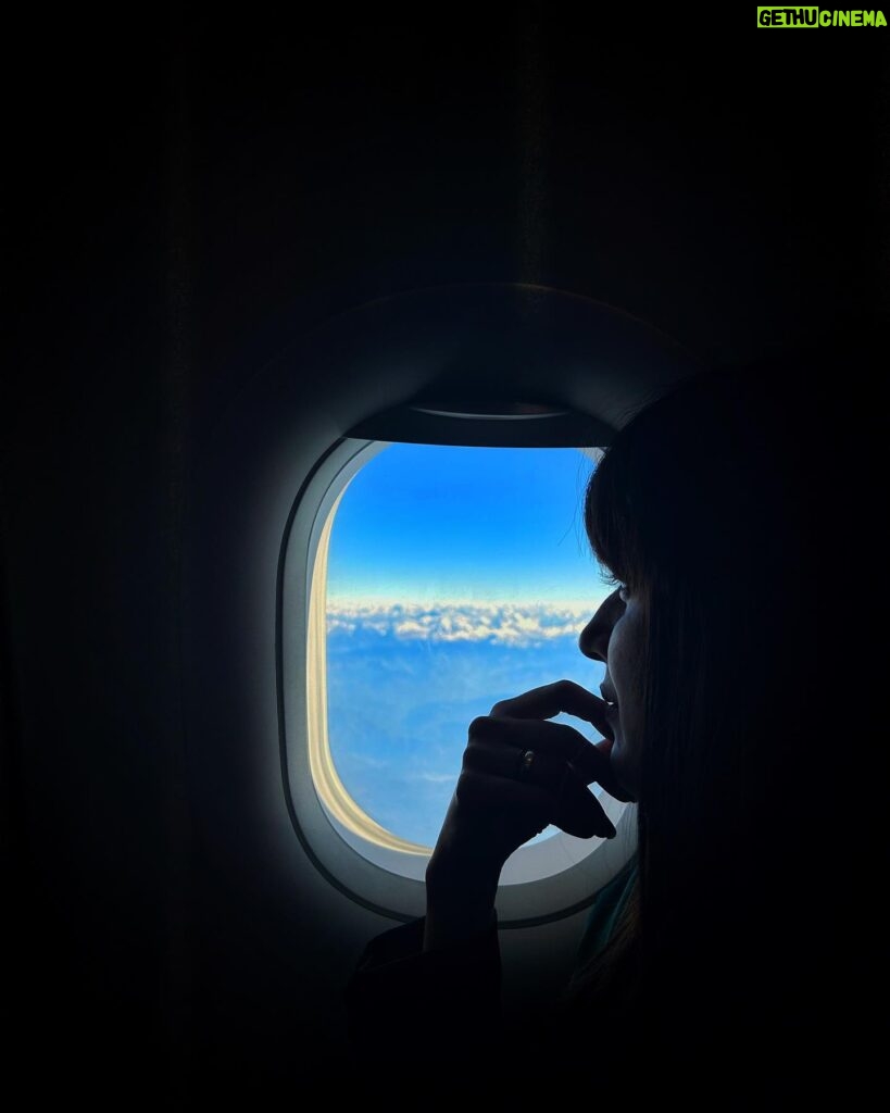 Anubha Sourya Sarangi Instagram - The view and the viewer ! 🤩
