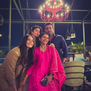 Anuja Sathe Instagram - #khoopnasava
