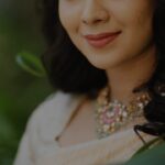 Anusha Hegde Instagram - BTS From Recent Shoot📸💫✨ . . . . . . #suntv #suntvserial #serial #anusha #sunnetwork #reelsinstagram #actor #suntvserialactress