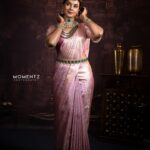 Anusha Hegde Instagram – Embrace the elegance of tradition❤️
⭐️⭐️⭐️⭐️⭐️⭐️
MUA: @profile_makeover 
Saree draping: @style_with_anbu 
Hair style: @mani_stylist_ 
Blouse: @vika.label 
Pc: @momentzstudio 
Jewellery: @new_ideas_fashions