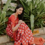 Anusha Hegde Instagram - A red saree can make any women feel lik a queen ❤️ ⭐️⭐️⭐️⭐️⭐️⭐️