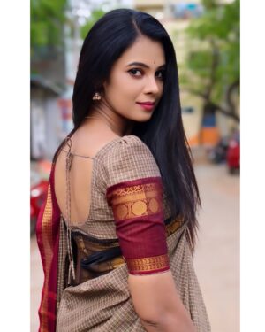 Anusha Hegde Instagram - ⭐️⭐️⭐️⭐️⭐️⭐️
@vriksham_saree_