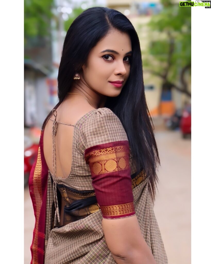 Anusha Hegde Instagram - ⭐⭐⭐⭐⭐⭐ @vriksham_saree_
