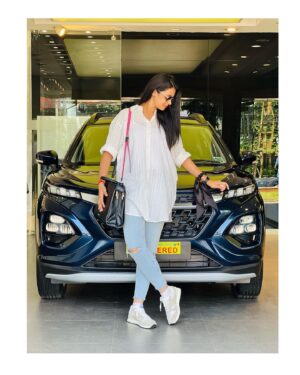 Anusha Hegde Instagram - Every twist and turn in life is an opportunity to learn somethin new about yourself. Your interests, your talents and how to set and then achieve goals. 
Dream big, stay positive, work hard, and enjoy the journey ⭐️⭐️⭐️⭐️⭐️⭐️
New✌️🫰
@nexa_airport_road