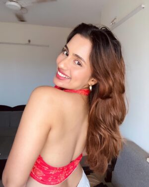 Anushka Luhar Instagram - 🍒