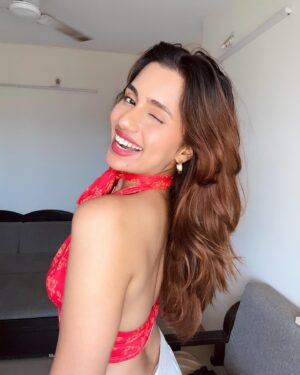 Anushka Luhar Instagram - 🍒