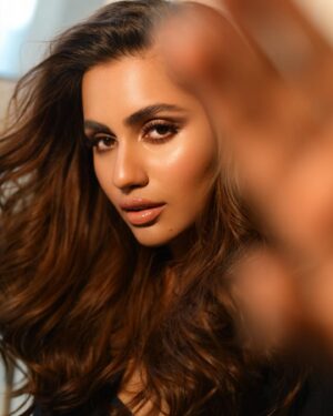 Anushka Luhar Instagram - Mom, I’m a rich man. 

@deepak_das_photography @shraddha.naik @salomipillai @rutu1203