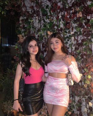Anvesha Vij Instagram - Happy Niu day my love!!❤️❤️ I’m so so proud of the woman you’re becoming day by day. I love you more than you’ll ever knoww❤️❤️ Cheers to your 20s🥂