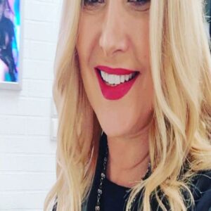 Anzhelika Agurbash Instagram - Новые прогрессивные очки от @zeissoptika , с уникальными линзами от @odv_superclean ! ✌️❤️😎🤓
#прогрессивныеочки #zeiss #цейсс #москва #zavododv #екатеринбург #оптика #прогрессивныелинзы