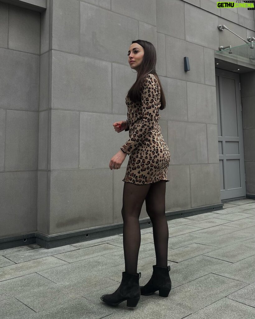 Anzhelika Kashirina Instagram - Меня тянуло к леопарду давно..и вот мы встретились)) Ааааар..😜