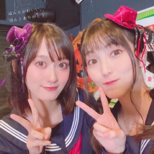 Aoi Koga Instagram - こんばんは。
先日の！お写真とふぁるぞうです！
みなみ！またぜひぜひ来てね！
待ってるよー！

#ゆめきぼ 
#1日遅れてごめんなさい 
#みなみに遊ばれるふぁるぞう
#南早紀かわいい 
#今日は短めにしました