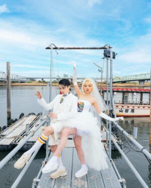 Aoi Yamada Instagram - ゼクシィさんとコラボレーションさせて頂き、
『今、結婚式をするなら……？』を
皆さんのご協力のもと実現していただきました💍
本日5/23発売です。誌面で見ていただけたら嬉しいです☺️
結婚はフィクションだけど愛は本物だよ！いっちゃん！ @tuki_takamura_ 

Sorry for the confusing post😂
It is collaboration for Japanese wedding magazine @zexyrecruit  so it's fiction but I feel real love to my friend Tuki(groom's role)🩷
It was exiting shooting for us🫶🏻
Thank you. 

人との出会い、すべてにありがとう。
ご協力頂いた山田屋さんはじめ、皆様に感謝申し上げます。
………

構成・トータルディレクション：生駒知子
撮影：磯部昭子
アートディレクター：河野未彩
スタイリスト：二宮ちえ
ヘア＆メイク：冨沢ノボル（CUBE）
着付け：金田恵理子
モデル：アオイヤマダ、高村 月、東京QQQ
装花：樹木女学園
お弁当制作：寺本りえこ
撮影協力：屋形船 山田屋

………