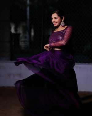 Aparna Narayanan Instagram - Gig diaries :) Got to dress up for a beautiful event in Coimbatore 😍

Dress - @_gina_couture 
Makeup & hair - @blushwithanki 
Photo & edit - @magicmomentsphotography.in 

#gigdiaries #gig #gigscenes #musician #performer #singer #vijaytelevision #vijaytv #supersinger9 #supersinger #ss9 #aparnanarayanan #happy #thursday #ootd #liveperformance #singersofinstagram