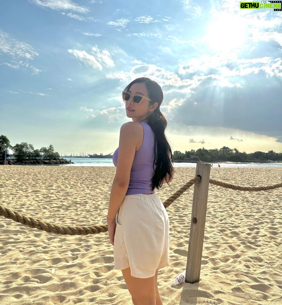 Apple Chan Instagram - Nothing can stop me from the sun,sand and sea because I have Apondle50 protecting me from the strong UV! #apondle50 #apondleforyou #bestsunblock #sg