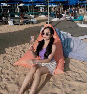 Apple Chan Instagram - Nothing can stop me from the sun,sand and sea because I have Apondle50 protecting me from the strong UV! 

#apondle50 #apondleforyou #bestsunblock #sg