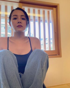 Apple Chan Instagram - Different people walk in,
at different stage of our life for a reason. 
Do cherish and be thankful for that. 
Now I’m alone on this journey for a reason and I’ve found myself :)