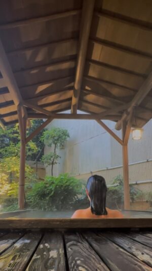 Apple Chan Instagram - Don’t forget to recharge yourself 

#selflove #solotrip #flyapplefly #japan