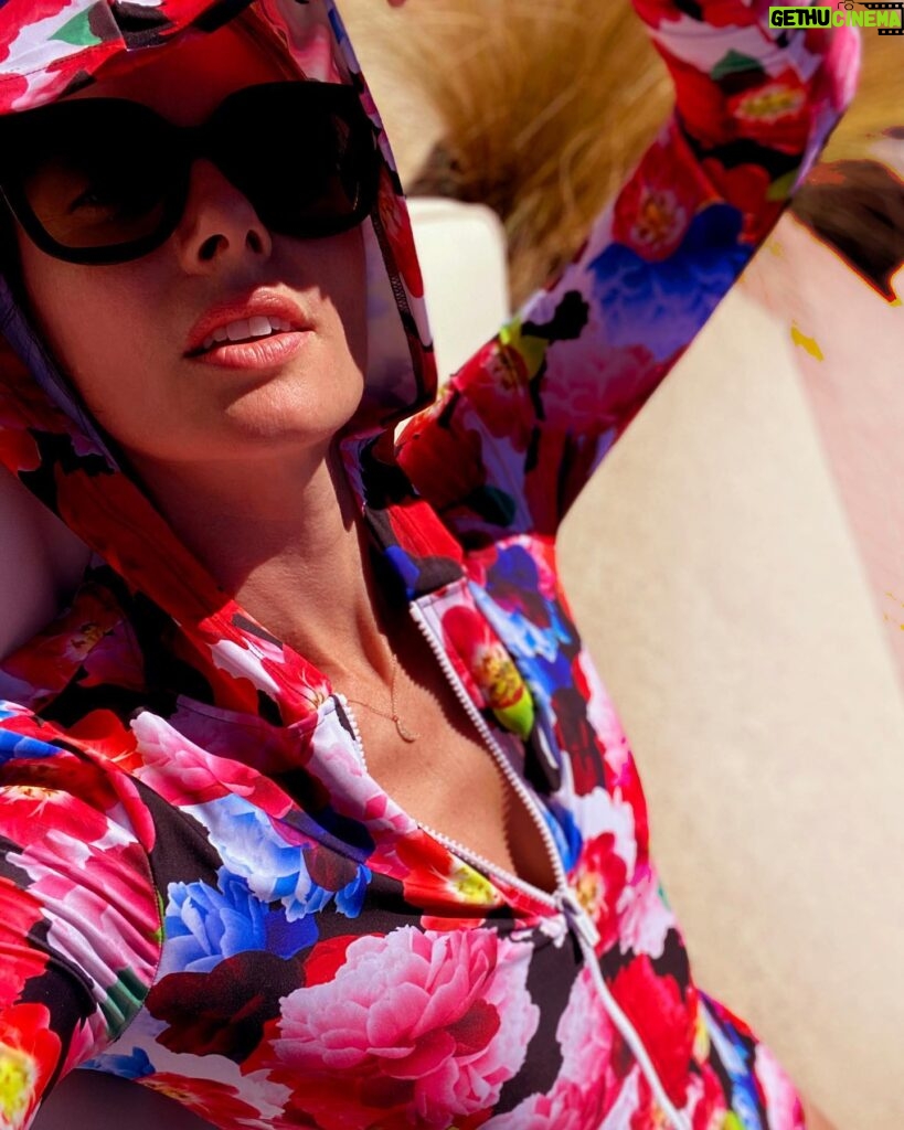 April Bowlby Instagram - Love a hoodie. Love a swimsuit. What do you call this awesome piece, a swoodie? Thank you @coverswim 💞
