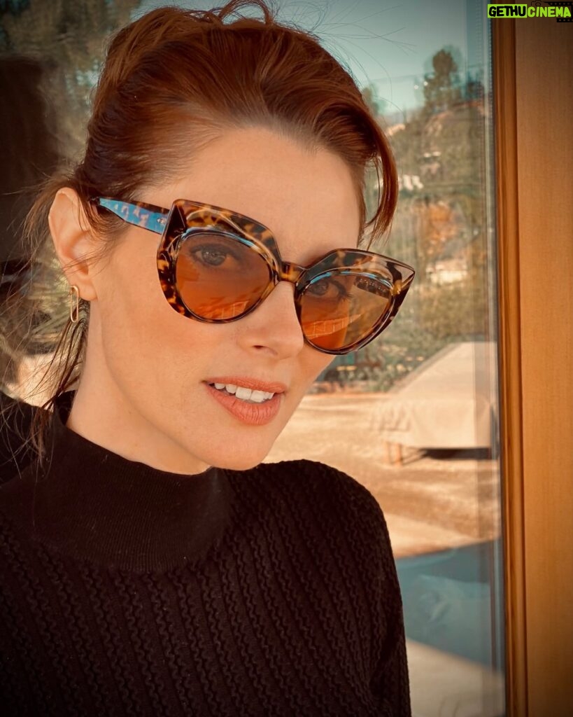 April Bowlby Instagram - ☀️