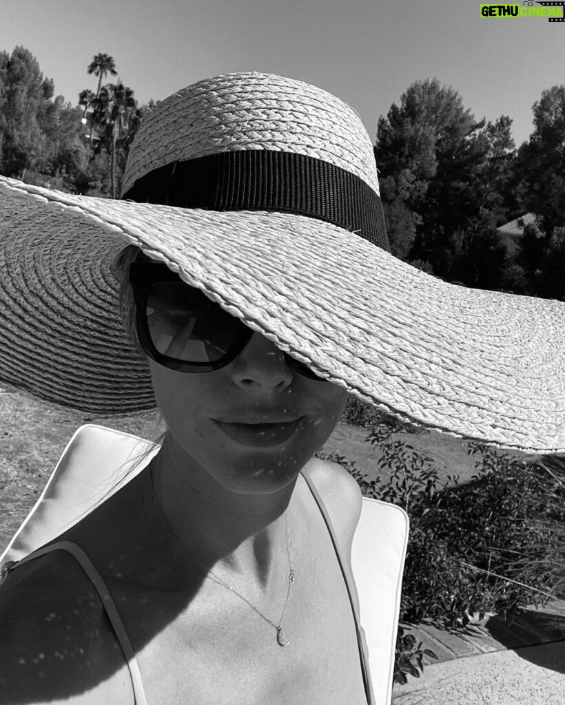 April Bowlby Instagram - perfect summer hat. @coverswim #SophiaLorenStyle 👒☀️