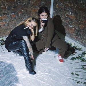 Arabella Drummond Instagram - With my babe @mishameghna 🌹💯#onebyonestore