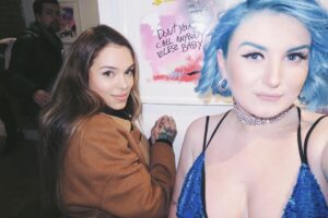 Arabella Drummond Instagram - 💎 @coradelaney

#finger #hettydouglas 