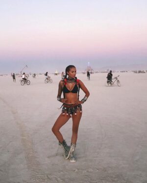 Arabella Drummond Instagram - Missing my friends and missing the playa 😿
So thankful I’m sitting at home looking back on so many fun memories from the last few years at #burningman ❤️ fingers crossed for 2021🤞