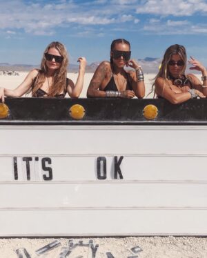 Arabella Drummond Instagram - Missing my friends and missing the playa 😿
So thankful I’m sitting at home looking back on so many fun memories from the last few years at #burningman ❤️ fingers crossed for 2021🤞