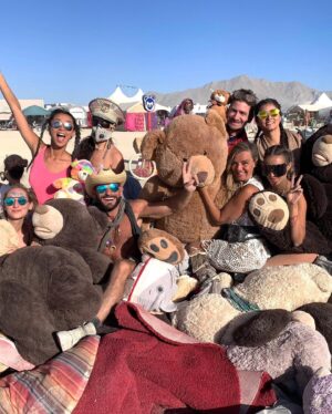 Arabella Drummond Instagram - Missing my friends and missing the playa 😿
So thankful I’m sitting at home looking back on so many fun memories from the last few years at #burningman ❤️ fingers crossed for 2021🤞