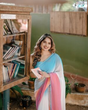 Arathy Sojan Instagram - For : @adarsh.adh_i 
Mua : @tssaneesh 
Costume: @femiradesigns 
Photography: @vishnuajay.in 
#saree #trending #insta #newpost #instadaily