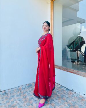 Arathy Sojan Instagram - ❤️‍🔥
@femiradesigns 
@lijirajamony