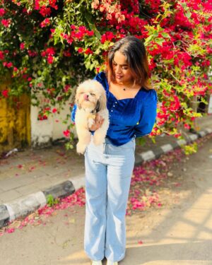 Arathy Sojan Instagram - 💙🩷
@hiefrombella 🤍