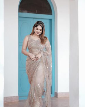 Arathy Sojan Instagram - 🌟

For : @adarsh.adh_i 
Mua : @tssaneesh 
Costume: @femiradesigns 
Photography: @vishnuajay.in 
#saree #trending #insta #newpost #instadaily