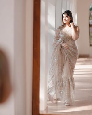 Arathy Sojan Instagram - 🌟

For : @adarsh.adh_i 
Mua : @tssaneesh 
Costume: @femiradesigns 
Photography: @vishnuajay.in 
#saree #trending #insta #newpost #instadaily