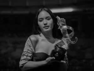 Arawinda Kirana Instagram - They got my Snow Leopard delivered all the way from LA! Thank you to The Asian World Film Festival and @georgesjojochamchoum❤️