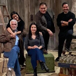 Arcelia Ramírez Instagram - Terminamos la segunda semana de LAS MUERTAS!!! 
Ibargüengoitia, Luis Estrada y todo el increíble reparto y equipo de producción, es un sueño!!! ♥️